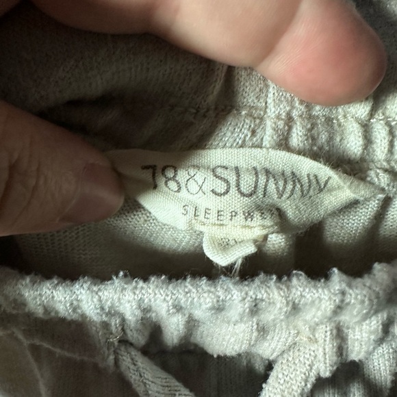 Women’s  Cream Jogger Style Pajama Pants - Picture 2 of 5